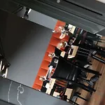 Hotel Val De Poix- Logis Restaurant