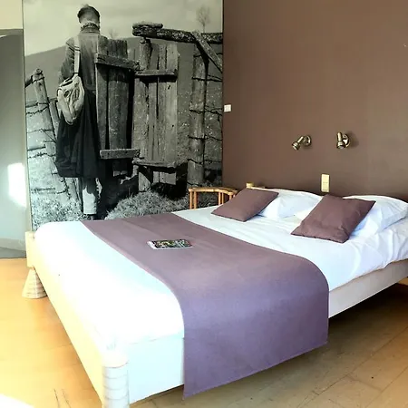 Val De Poix- Logis Restaurant Hotel