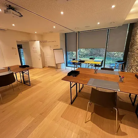 Val De Poix- Logis Restaurant