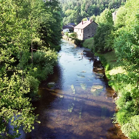 Val De Poix- Logis Restaurant Hotel Saint-Hubert