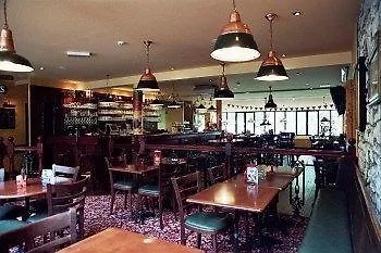 Val De Poix- Logis Restaurant Hotel