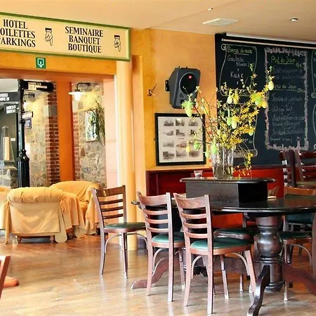 Val De Poix- Logis Restaurant فندق 3*