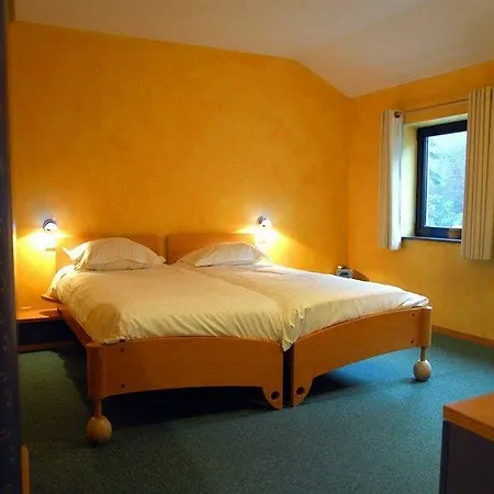 Hotel Val De Poix- Logis Restaurant