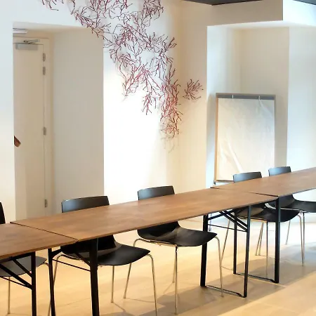 Hotell Val De Poix- Logis Restaurant 3*