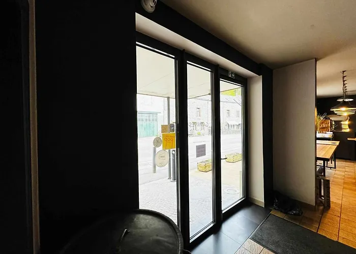 فندق Val De Poix- Logis Restaurant سانت هوبيرت