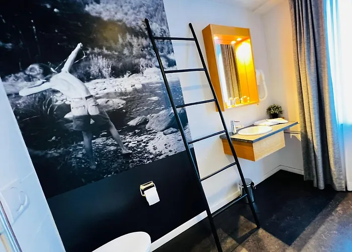 فندق Val De Poix- Logis Restaurant 3*