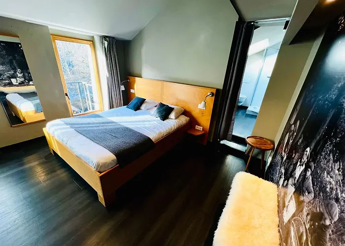 Val De Poix- Logis Restaurant 3* سانت هوبيرت