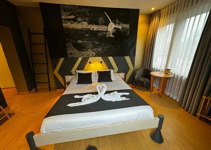 Val De Poix- Logis Restaurant 3* سانت هوبيرت