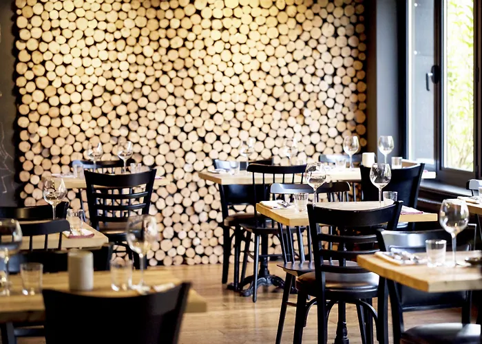 Val De Poix- Logis Restaurant Hotel Saint-Hubert