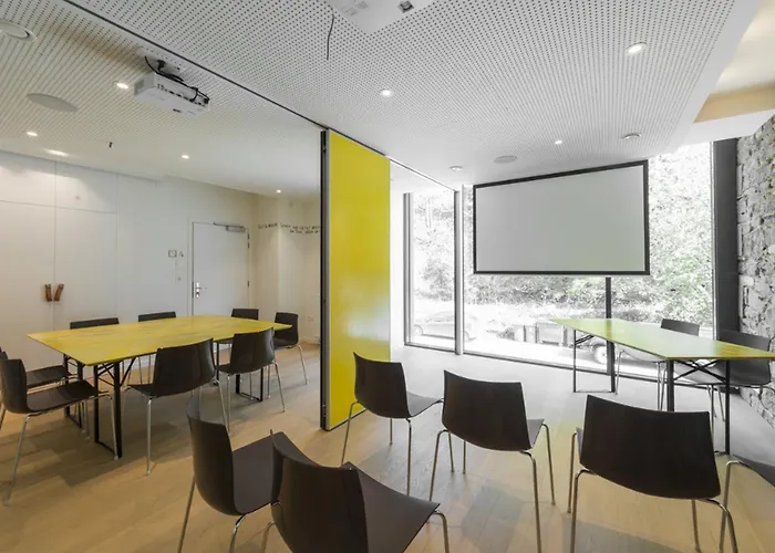 Val De Poix- Logis Restaurant Hotel 3*