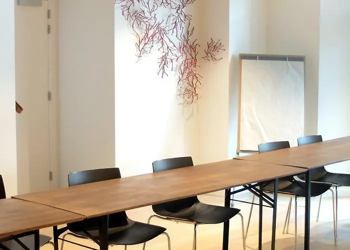 Hotel Val De Poix- Logis Restaurant 3*